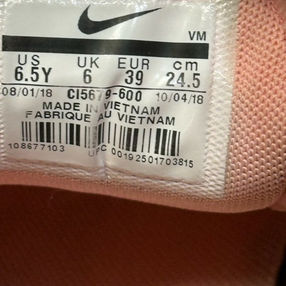 Nike Air Max 270 Pink and Black Sneakers - Picture 8 of 12